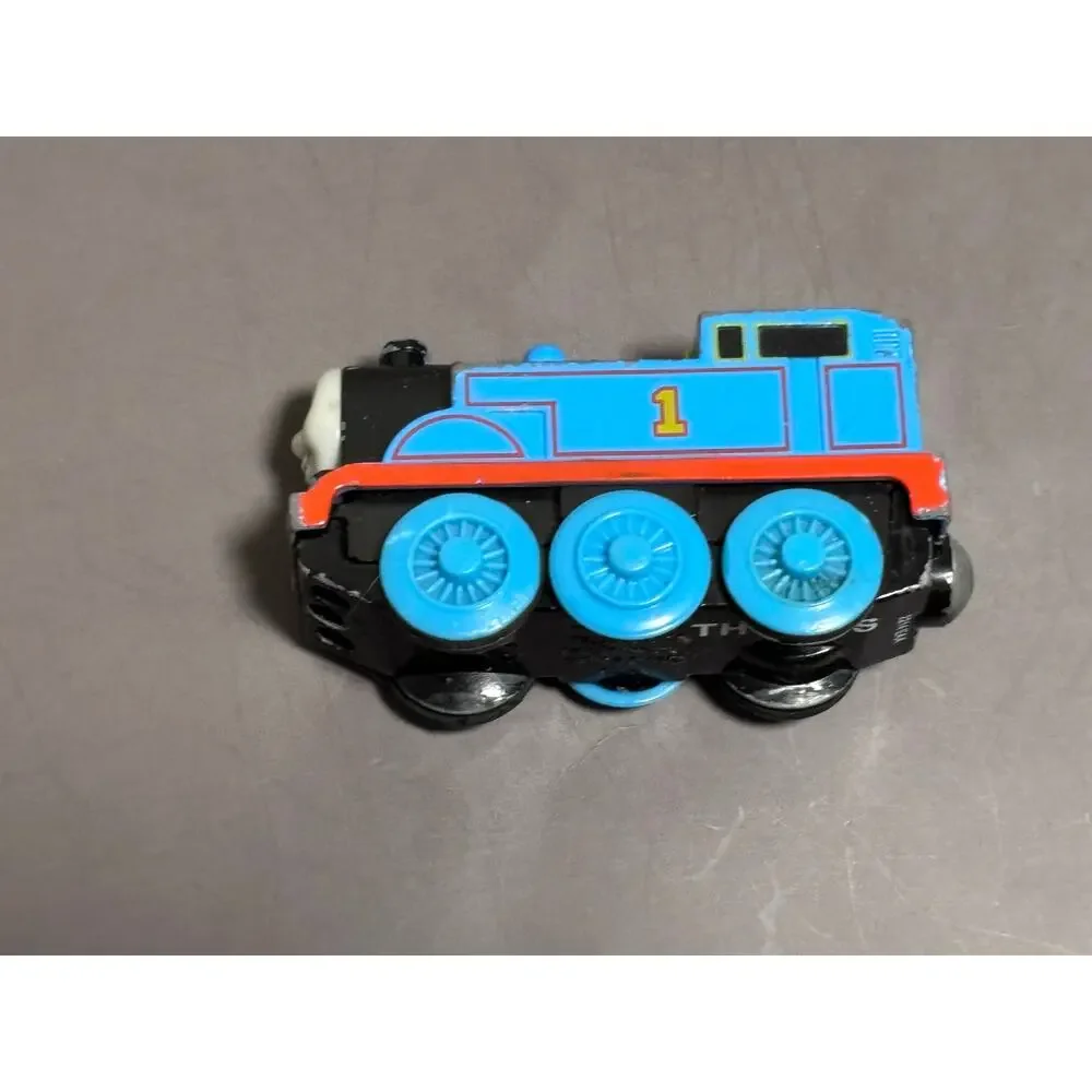 Thomas Tank Engine Diecast Battery Operated Motorized for Wood Track 2012